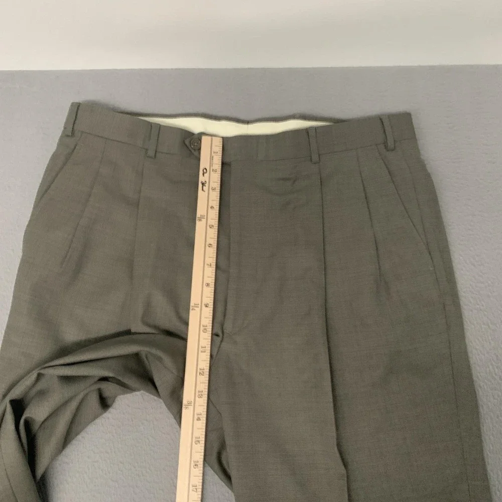 Stafford Men's Suit 44R Gray Wool 37x29 Pleated Pants 2 Button 2 Piece Business‎